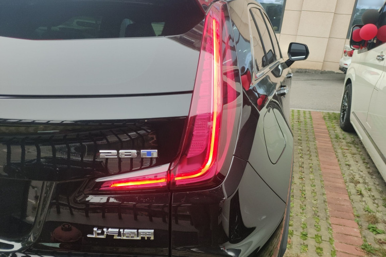 凯迪拉克XT4 2024款 28T 两驱豪华型车身外观6006