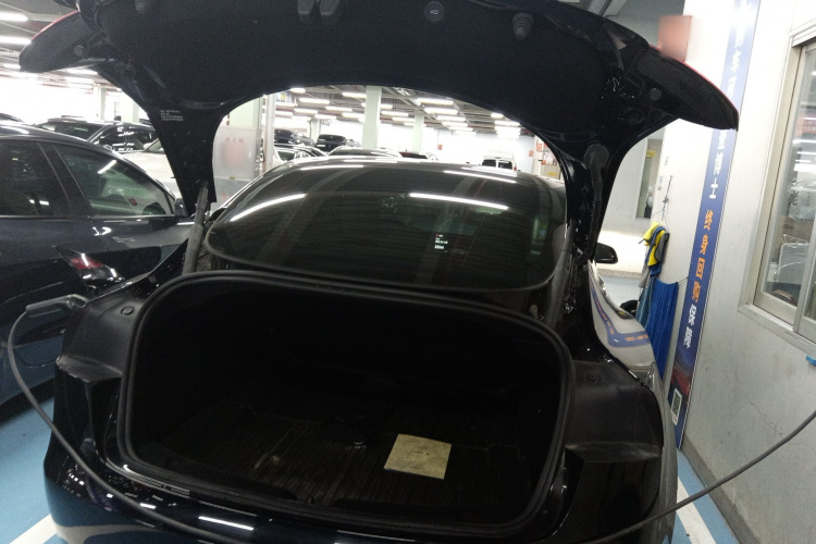 特斯拉 Model 3 2023款 后轮驱动版局部细节23