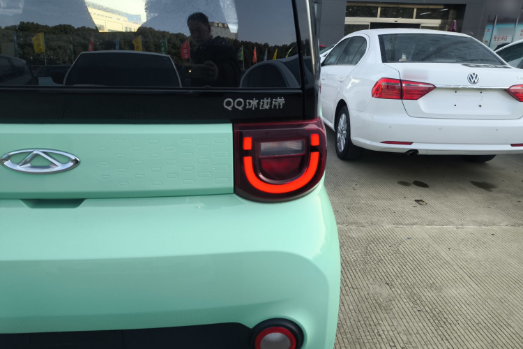 奇瑞 QQ冰淇淋 2022款 170km 圣代 磷酸铁锂车身外观6006