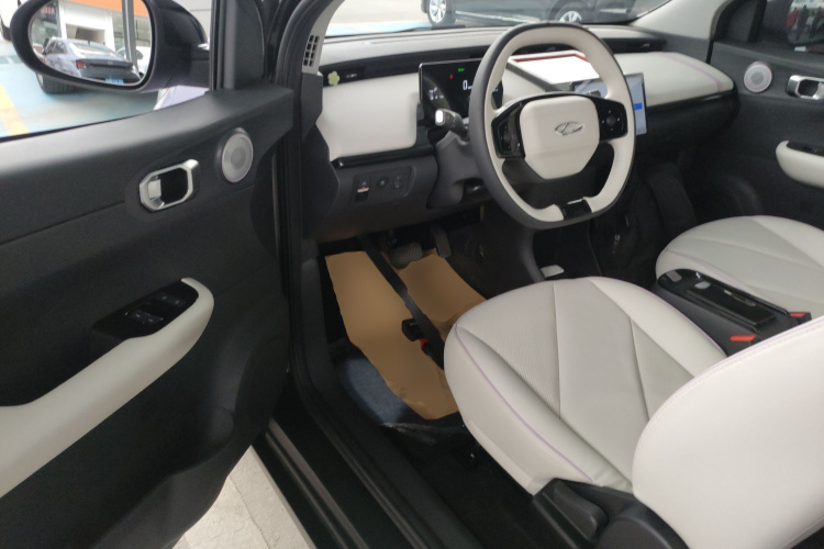 奇瑞 小蚂蚁 2024款 改款 青春版 321km 酷爱版 29.23kWh中控内饰7003