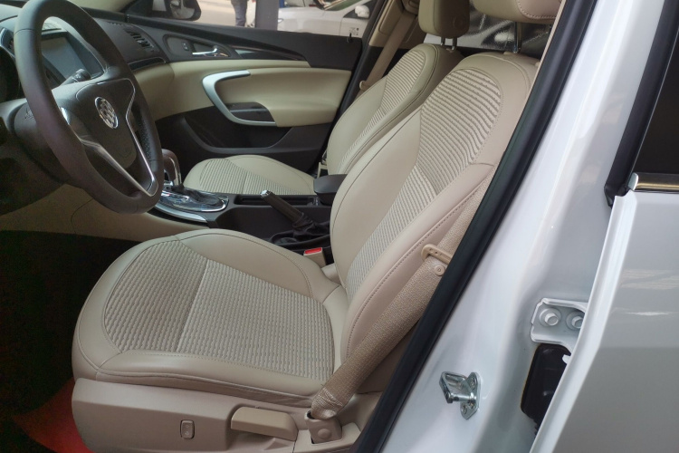 别克 君威 2015款 2.0L 领先时尚型局部细节19