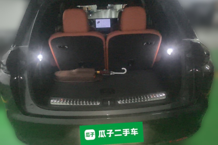 理想汽车 理想L8 2023款 Air中控内饰23