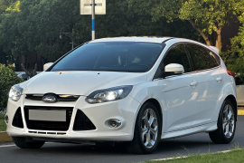 福特 福克斯 2012款 两厢 2.0L 自动豪华运动型