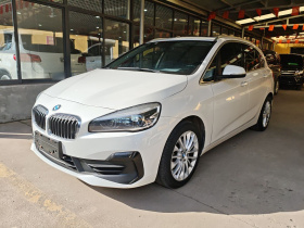 宝马2系旅行车 2018款 218i 领先型