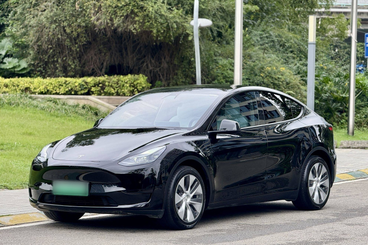 特斯拉 Model Y 2022款 后轮驱动版车身外观1