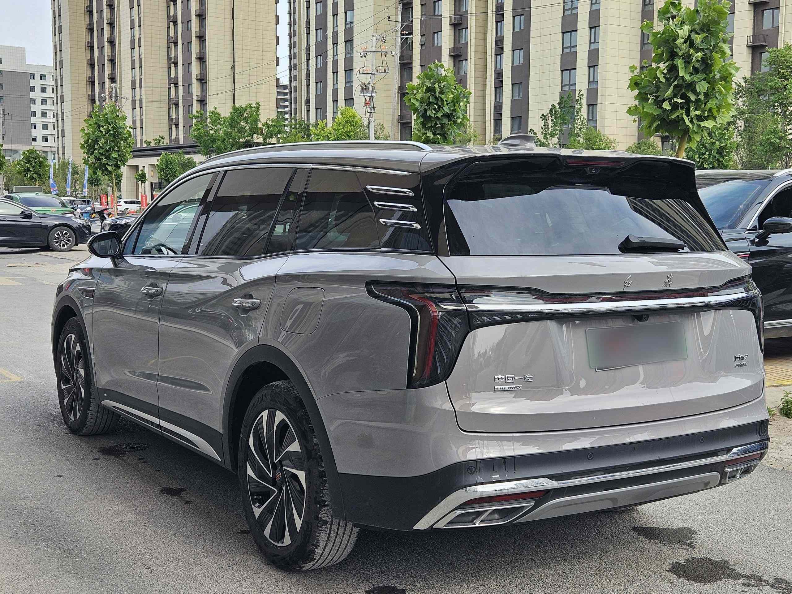 红旗HS7 PHEV 2024款 2.0T PHEV 四驱旗领版 6座(3)
