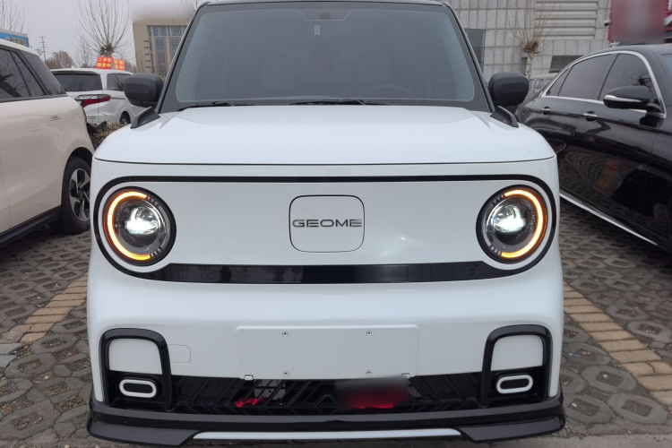 吉利银河 2025款 210km 熊猫卡丁车身外观2