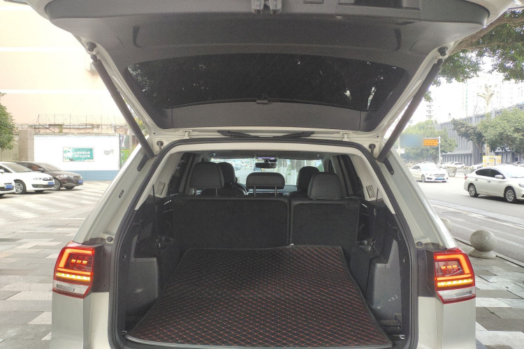 大众 途昂 2019款 330TSI 两驱豪华版 国VI局部细节23