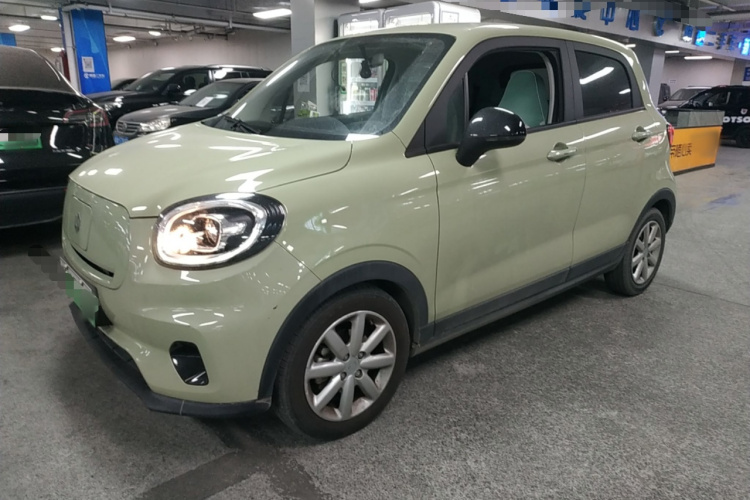 零跑汽车 零跑T03 2022款 耀金版车身外观4