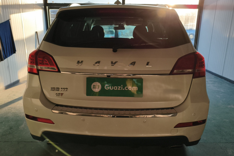 哈弗H2 2017款 红标 1.5T 手动两驱豪华型车身外观6