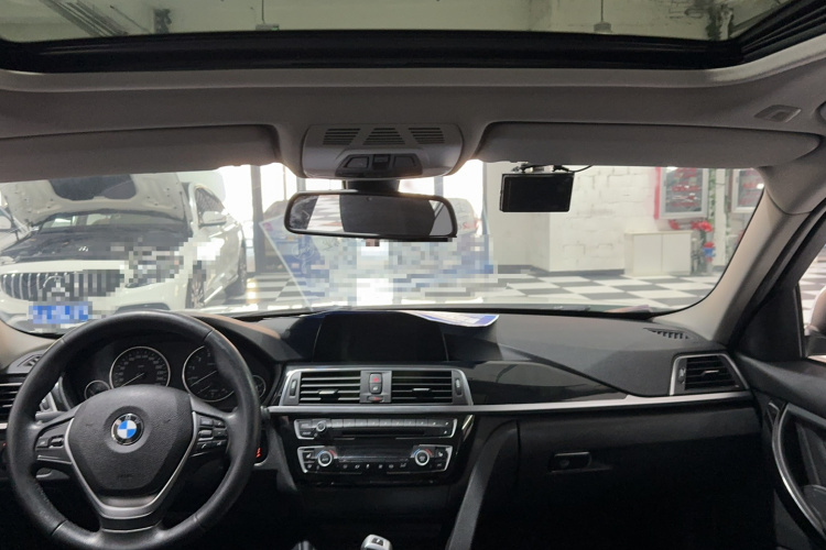 宝马3系 2016款 320Li 时尚型车身外观6009