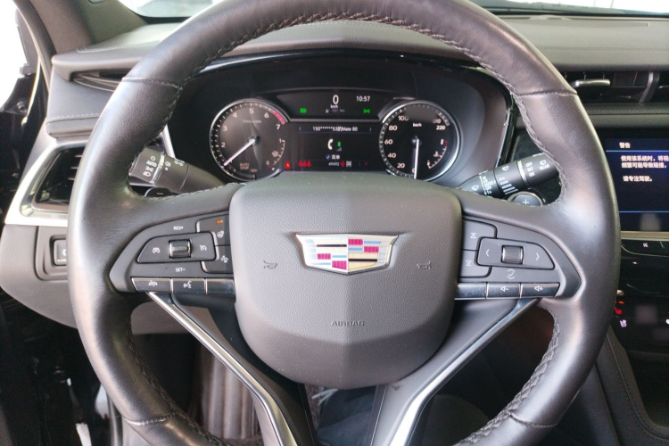 凯迪拉克XT6 2022款 2.0T 七座四驱豪华型中控内饰13