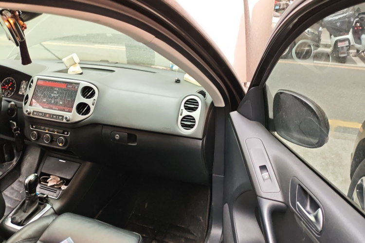 大众 途观 2015款 1.8TSI 自动两驱舒适版局部细节9005