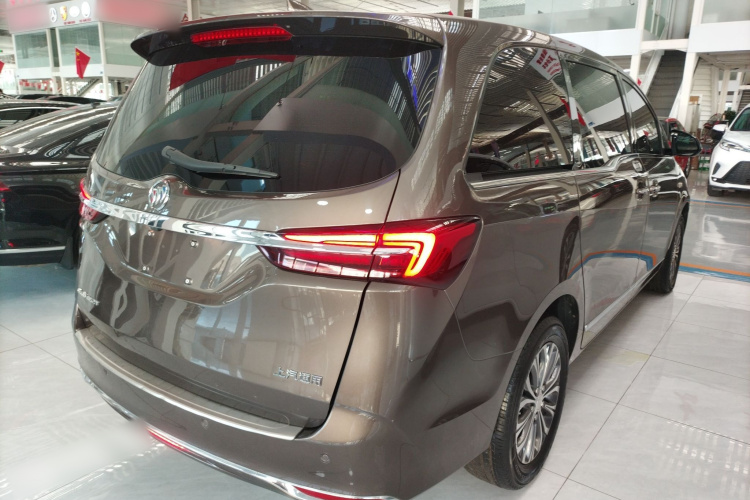 别克GL8 2020款 陆上公务舱 652T 豪华型车身外观6005