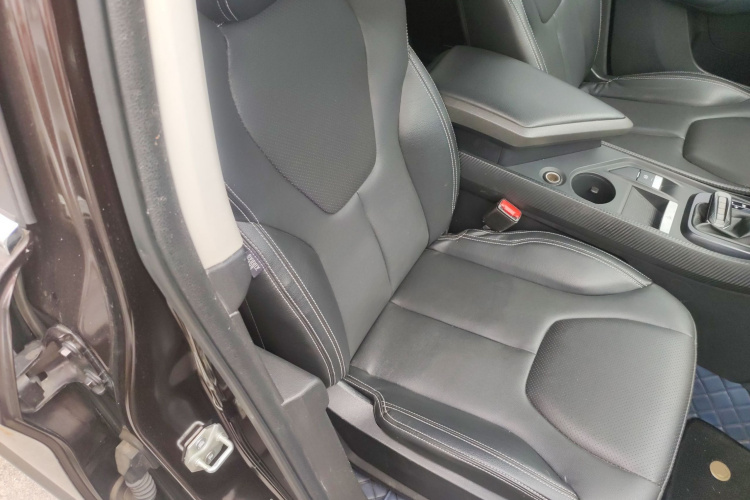 江铃 驭胜S330 2016款 1.5L GTDi 自动两驱尊贵版局部细节41