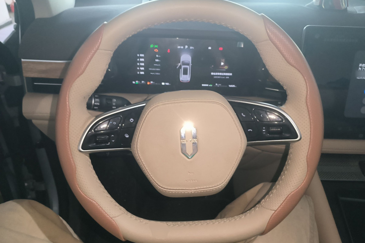 鸿蒙智行 问界M7 2024款 1.5T 后驱Plus版 5座中控内饰13