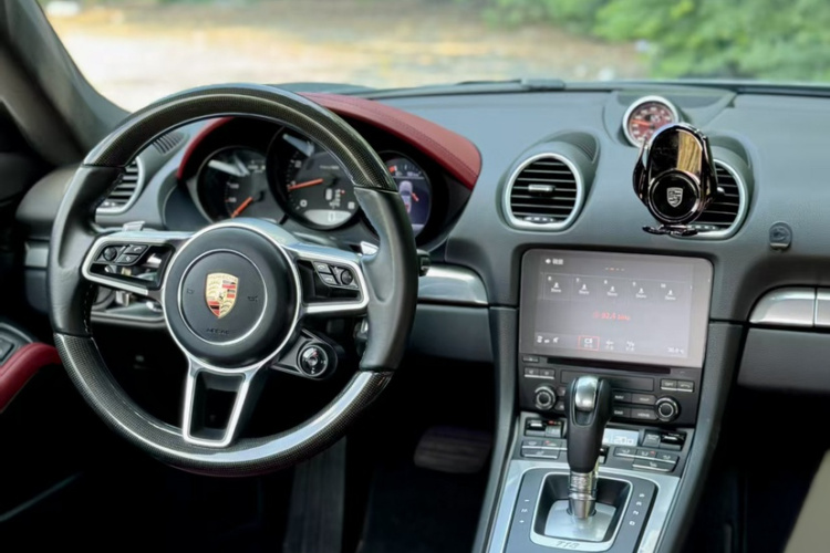 保时捷718 2016款 Cayman 2.0T中控内饰7004