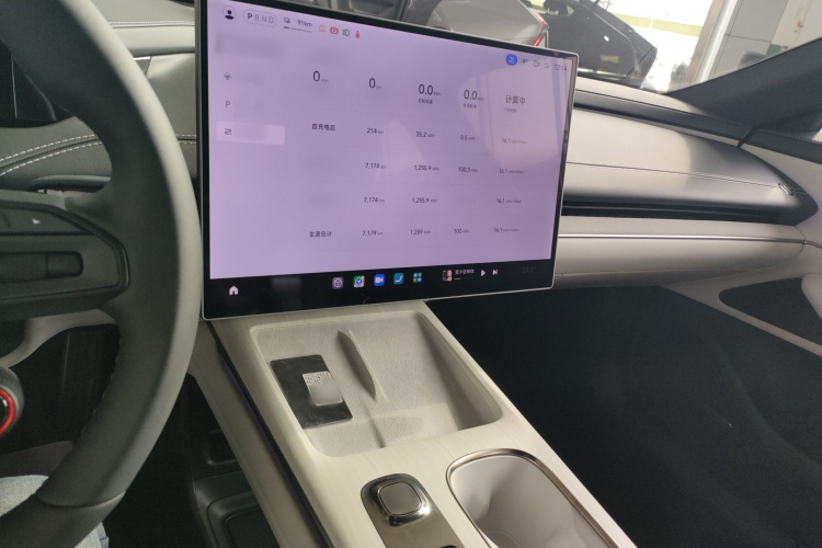 小米汽车 小米SU7 2024款 后驱长续航智驾版中控内饰12