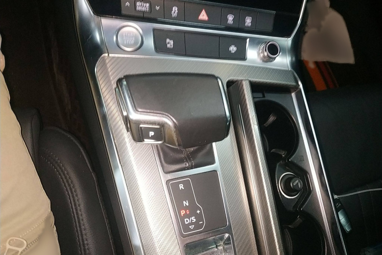 奥迪A6L 2019款 40 TFSI 豪华致雅型局部细节18