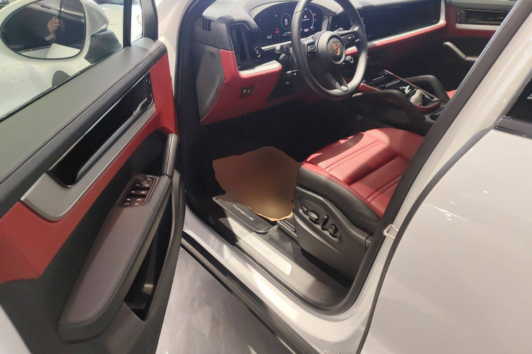 保时捷 Cayenne新能源 2024款 Cayenne Coupé E-Hybrid 2.0T中控内饰20