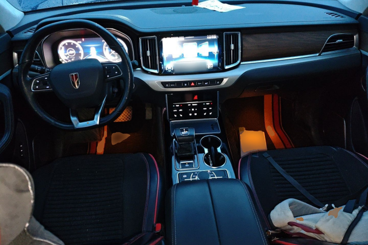 红旗HS7 2022款 3.0T 自动四驱智联旗享版 五座中控内饰12