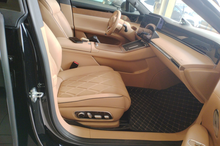 鸿蒙智行 享界S9 2024款 纯电 Ultra 四驱旗舰版局部细节41