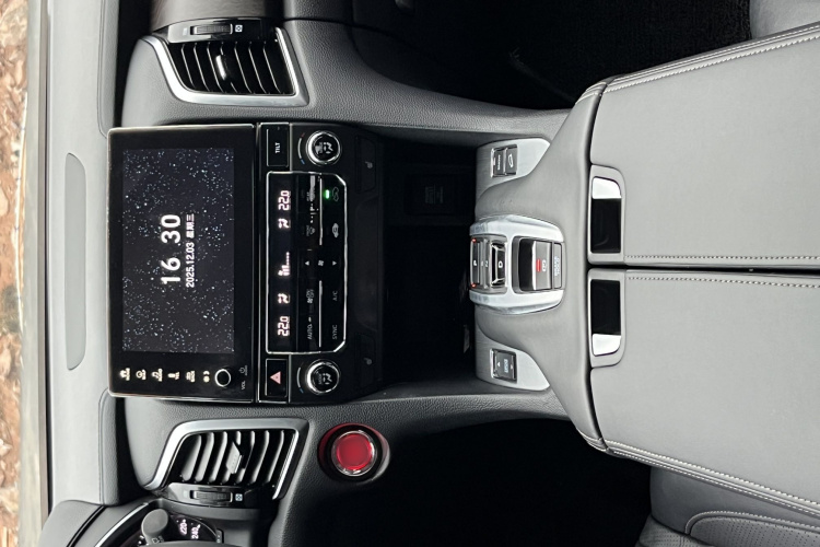 本田 冠道 2020款 370TURBO 四驱尊享版局部细节16