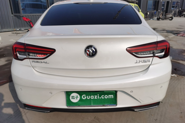 别克 君威 2023款 552T 智享型车身外观6004