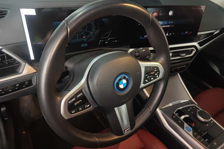 宝马i3 2024款 eDrive 40 L 曜夜套装中控内饰7002