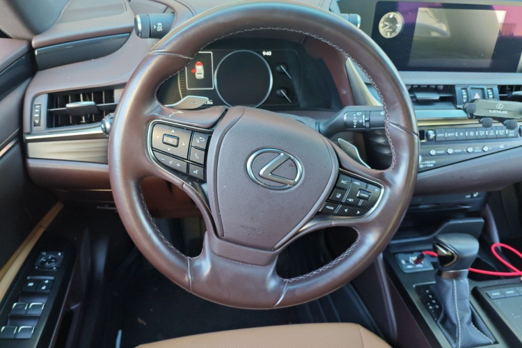 雷克萨斯ES 2020款 200 卓越版局部细节13