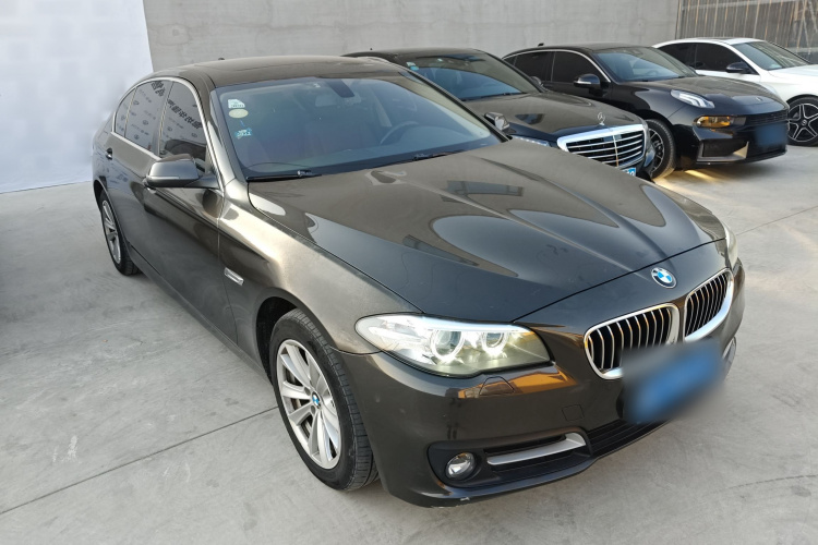 宝马5系 2017款 520Li 典雅型车身外观3