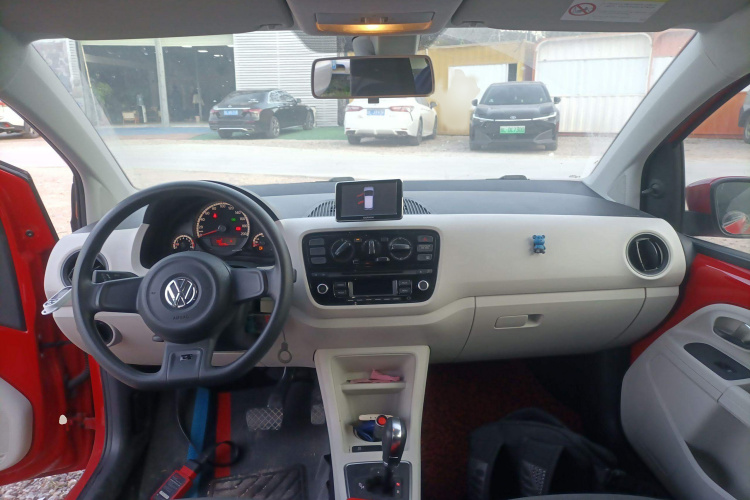 大众up! 2015款 1.0L move up!中控内饰12