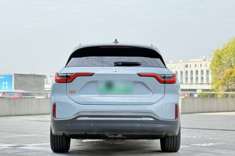 蔚来ES6 2020款 610KM 性能版车身外观6011