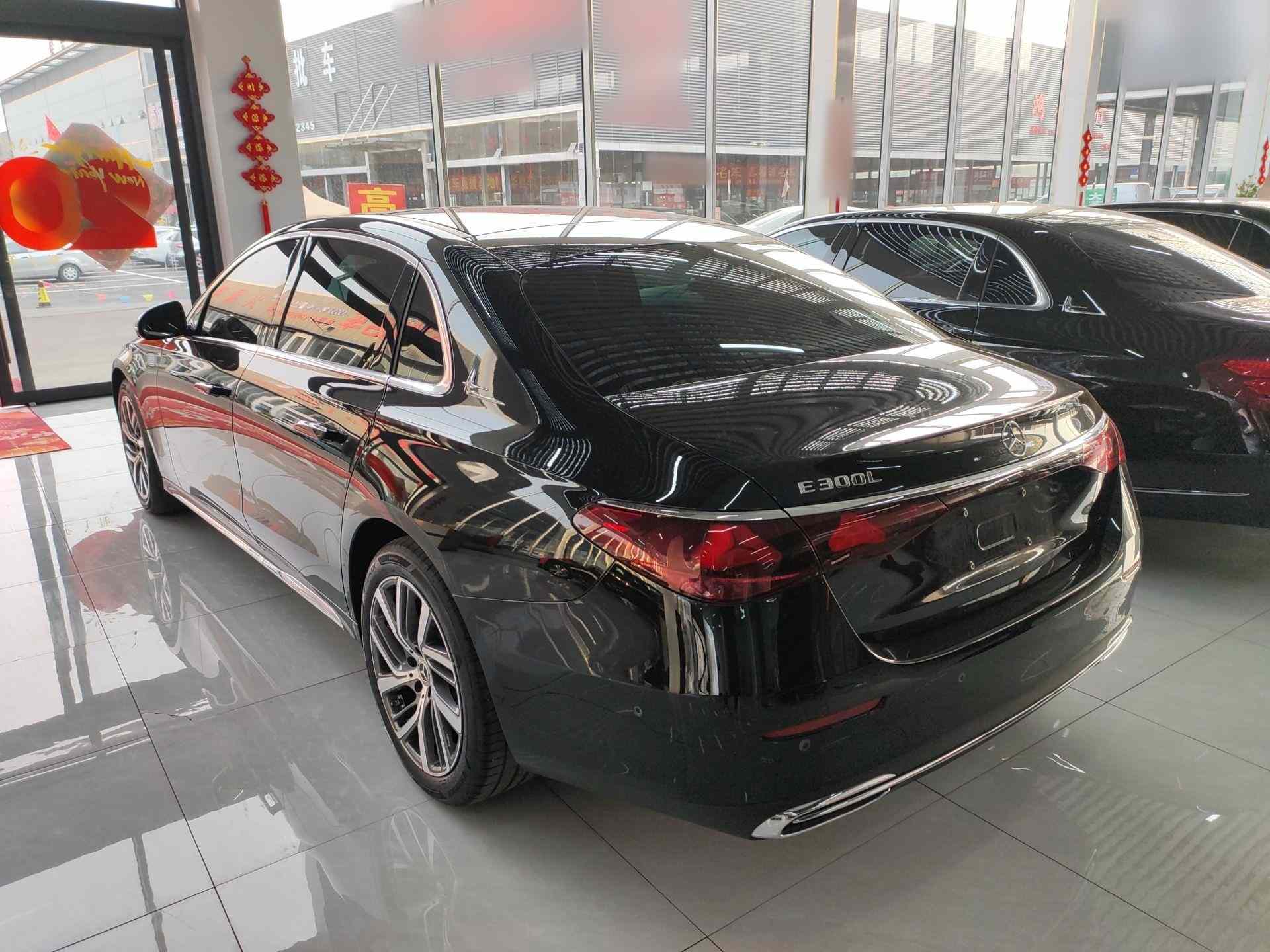 奔驰E级 2025款 E 300 L 时尚型(3)