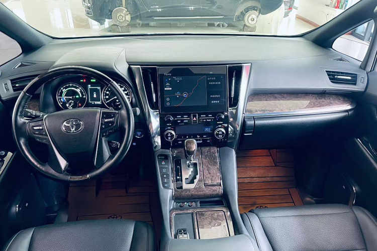 丰田 威尔法 2021款 皇冠 双擎 2.5L HV至尊版中控内饰7001
