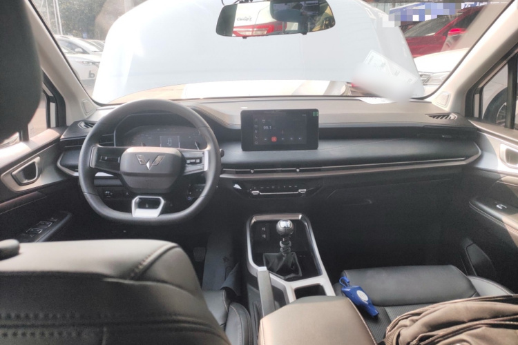 五菱汽车 五菱佳辰 2022款 1.5T 手动轻享活力型中控内饰7002