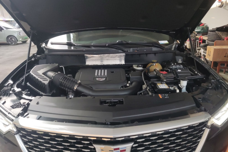 凯迪拉克XT6 2020款 28T 六座四驱豪华型机舱底盘24