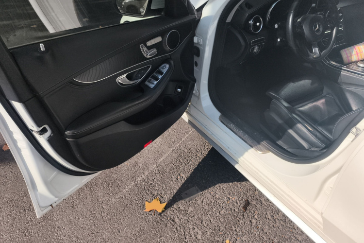 奔驰C级 2018款 C 200 L 运动版中控内饰7003