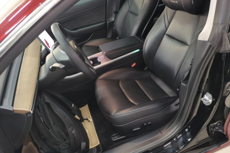 特斯拉 Model 3 2020款 改款 标准续航后驱升级版中控内饰19