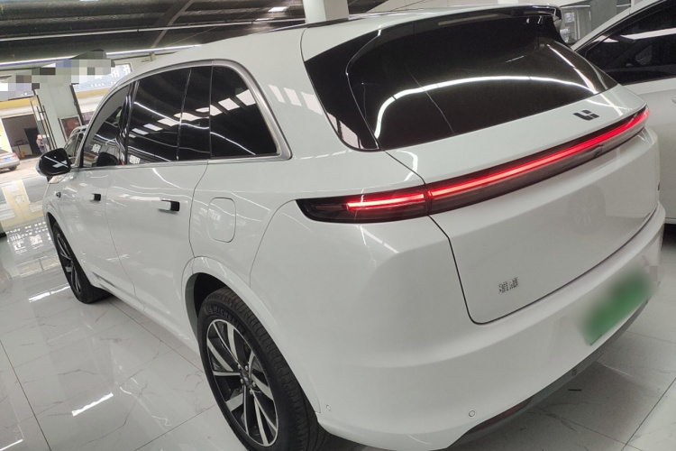 理想汽车 理想L7 2023款 Air车身外观4