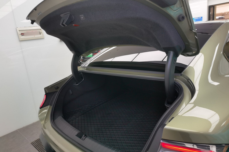 小米汽车 小米SU7 2024款 后驱长续航智驾版机舱底盘23