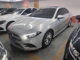 奔驰A级 2021款 A 200 L 运动轿车动感型