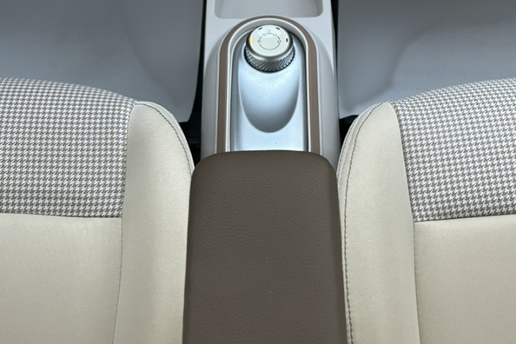 五菱汽车 宏光MINIEV 2025款 四门版 臻享+款局部细节18