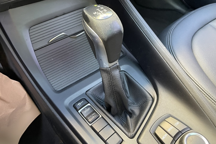 宝马X1 2018款 sDrive18Li 时尚型局部细节9001