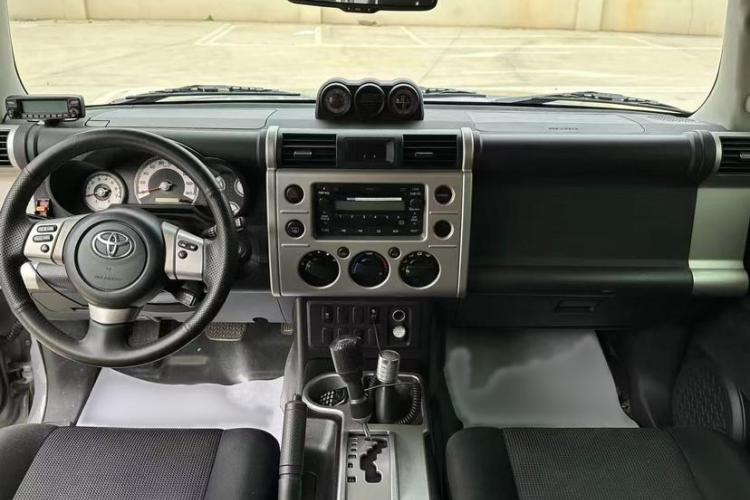 丰田 FJ酷路泽（平行进口）中控内饰7001