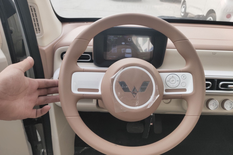 五菱汽车 宏光MINIEV 2024款 第三代 215km 青春版局部细节13