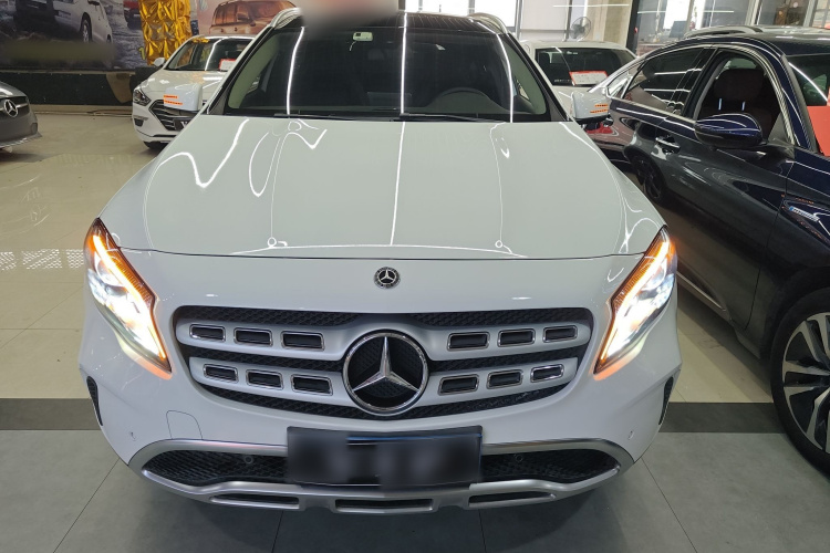 奔驰GLA 2018款 GLA 200 时尚型车身外观6001