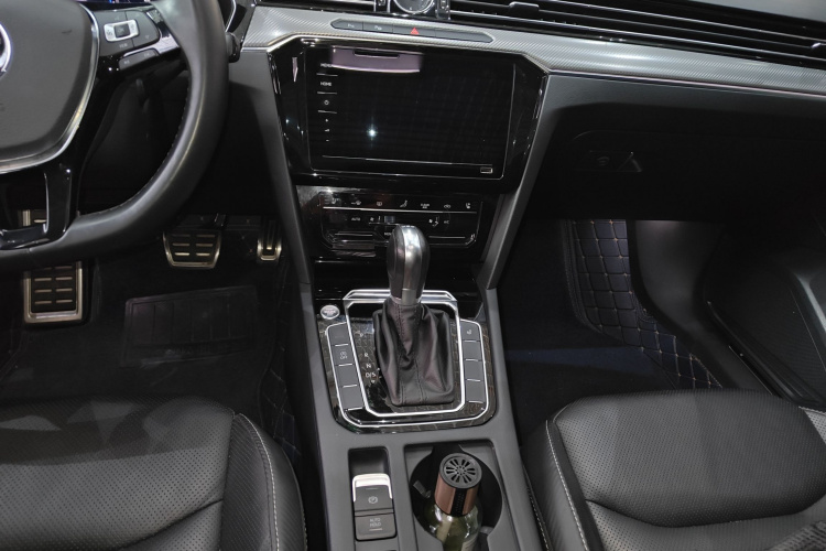 一汽-大众CC 2020款 330TSI 魅颜版 国VI中控内饰12