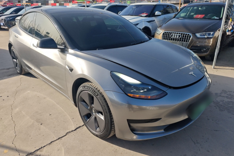 特斯拉 Model 3 2022款 后轮驱动版车身外观3