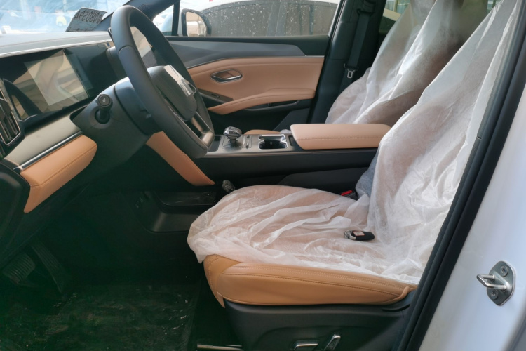 比亚迪 宋L DM-i 2024款 112km 领先型中控内饰19